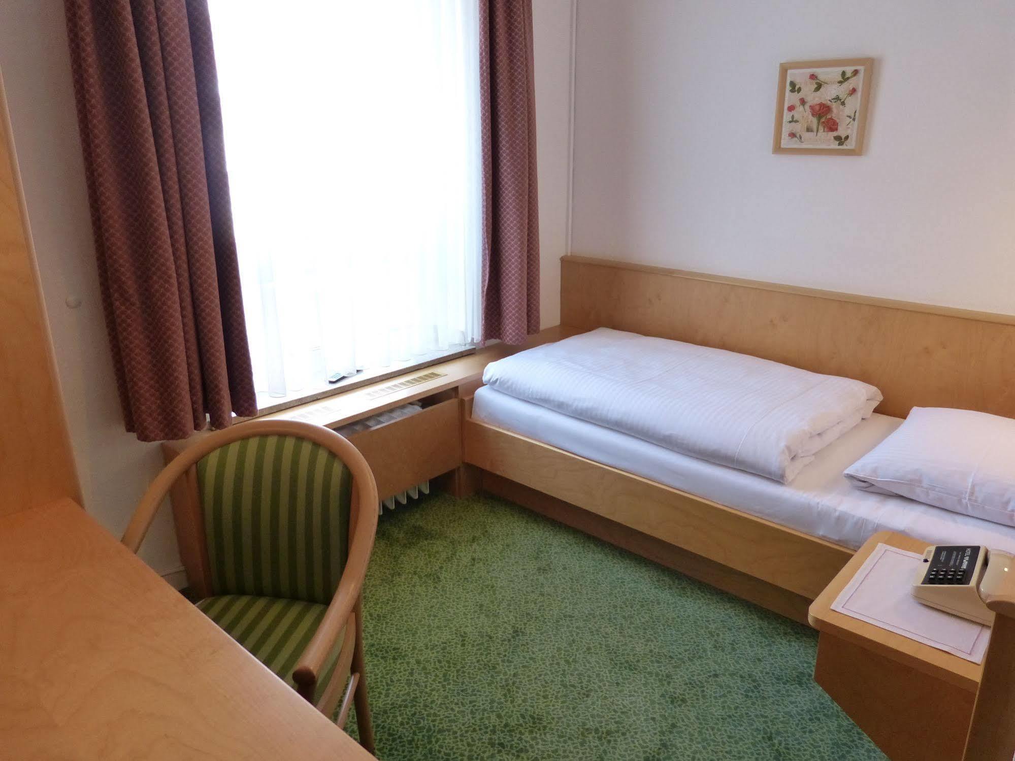 Hotel Wurms Dusseldorf Ngoại thất bức ảnh