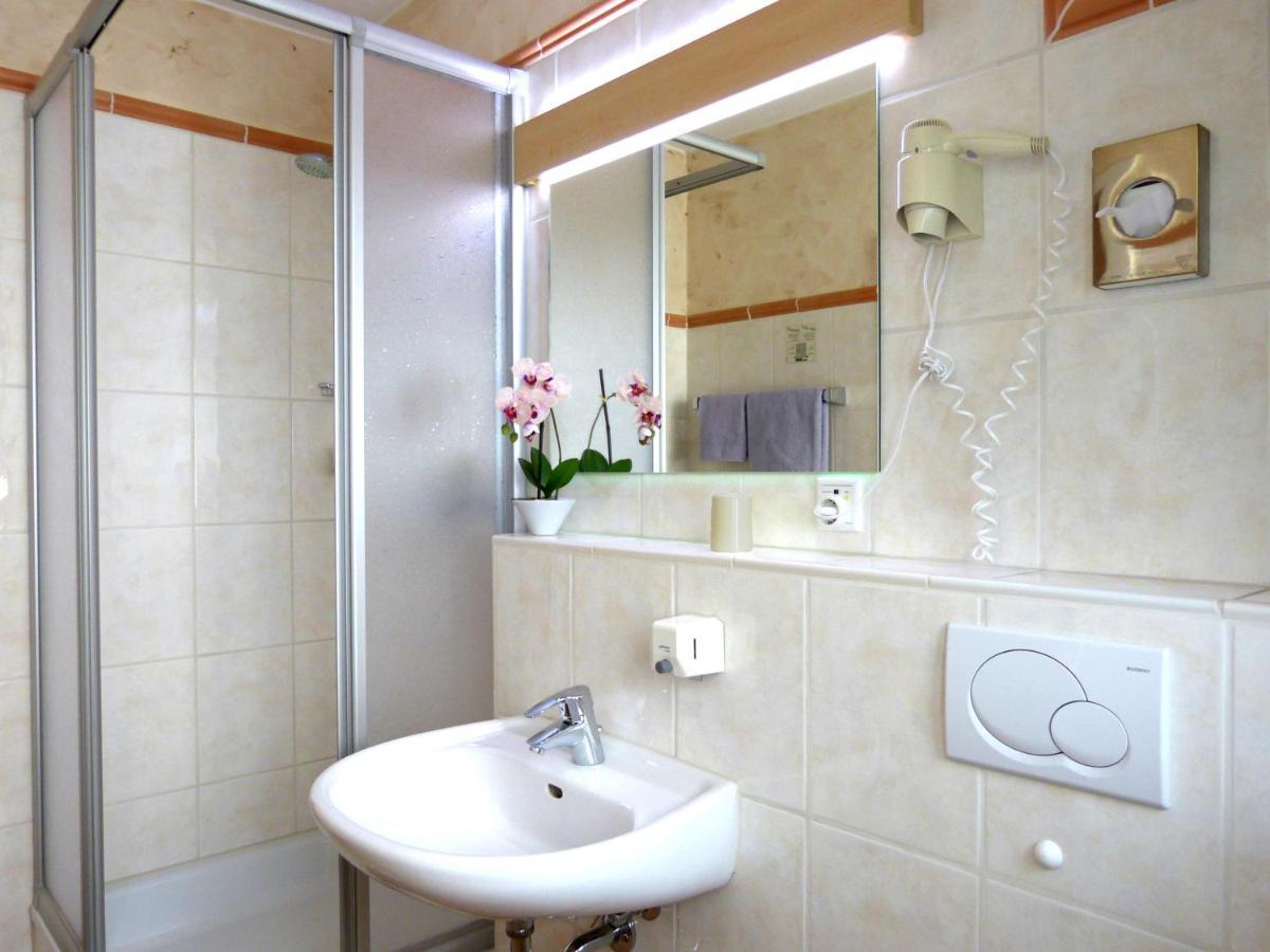 Hotel Wurms Dusseldorf Ngoại thất bức ảnh